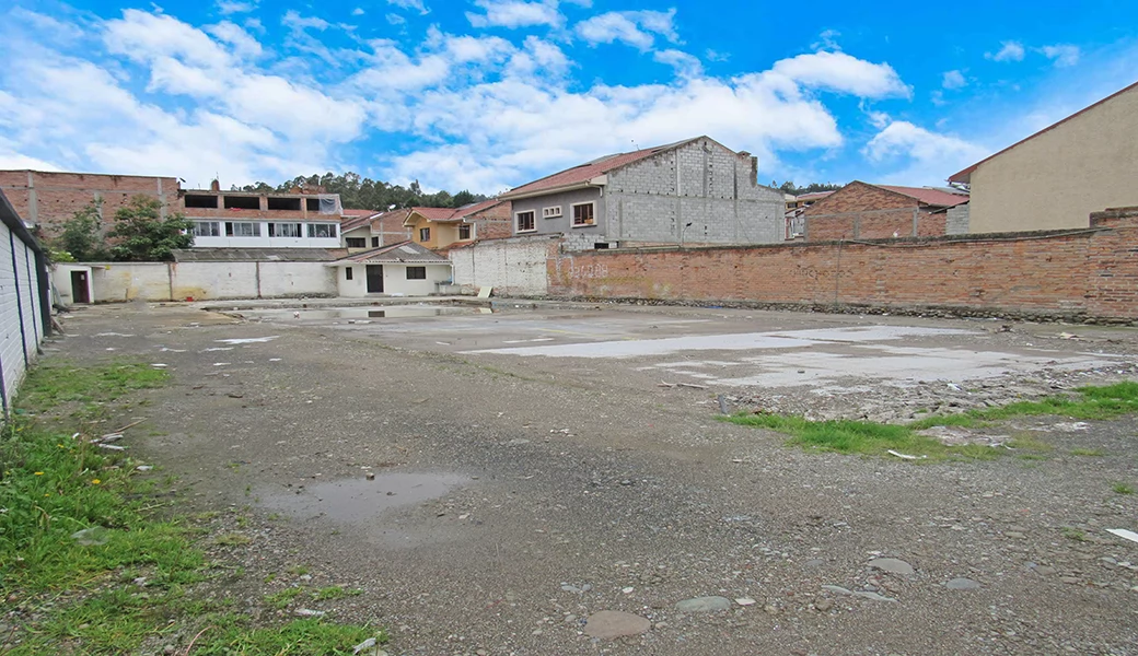 casas-villas-departamentos-AMPLIO TERRENO EN ARRIENDO - COLEGIO BORJA