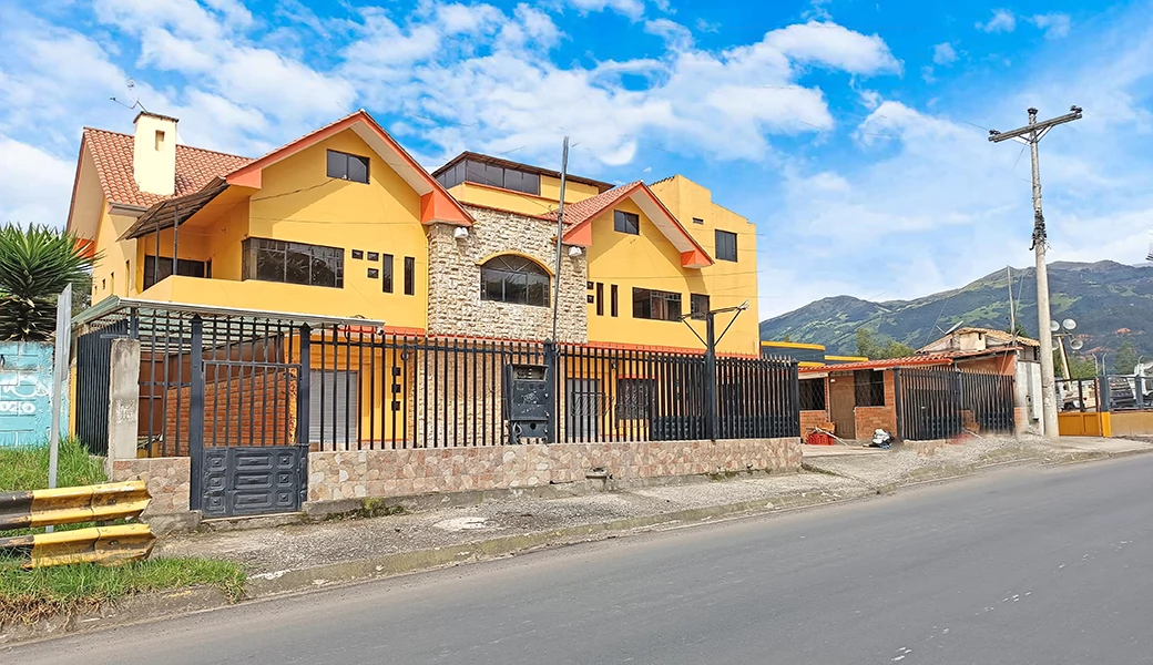 casas-villas-departamentos-EDIFICIO - SUPER COMERCIAL Y RENTERO - OPORTUNIDAD.